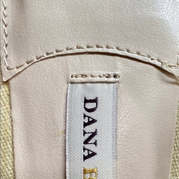 Dana Buchman Gold Wedge Heel Sandals New in Box - Picture 2 of 5